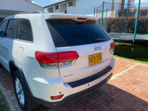 Jeep Grand Cherokee Laredo