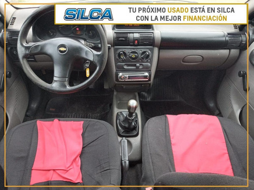 Chevrolet Corsa Super 2011 Rojo 4 Puertas