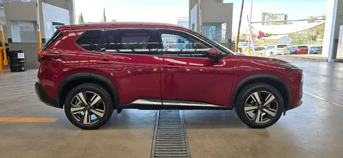 Nissan X-Trail 2.5 Platinum 2 Row Cvt