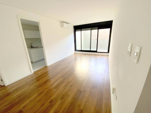 Imagen 2 de 11 de Venta De Apartamento Con 1 Dormitorios En Barrio Sur