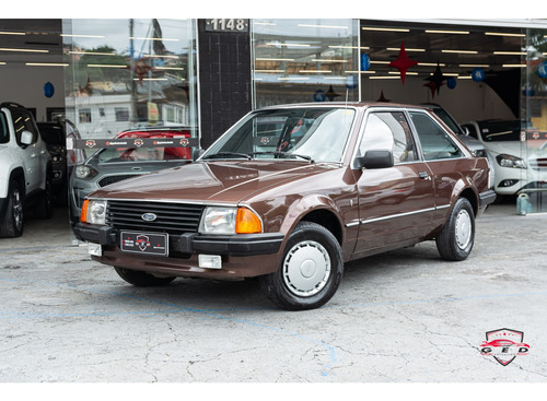 Ford Escort 1.6 Ghia 8v Álcool 2p Manual