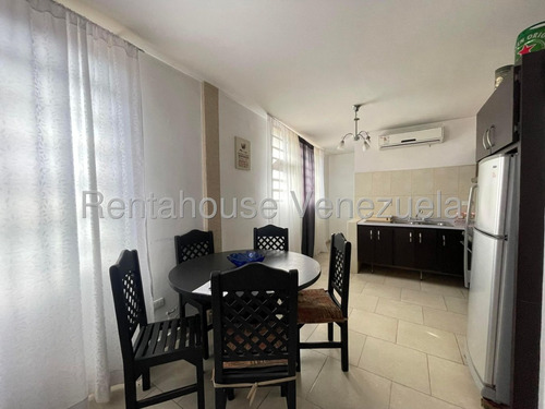 Casa En Alquiler Amoblada Bien Ubicada Con Agua Constante Seguridad 3 Habitaciones 3 Baños Lista Para Mudarse Nela 25-14786