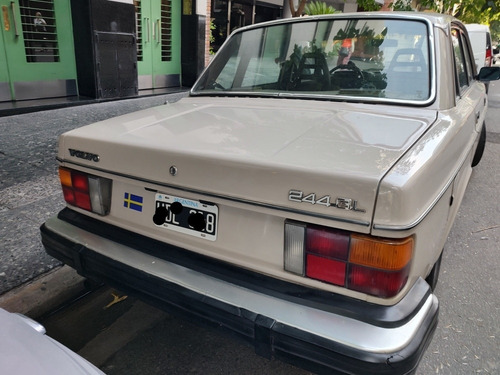Imagen 2 de 18 de Volvo 244 Gl 1980 Original 100% Unico