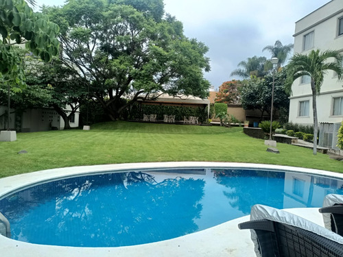 Departamento En Venta En Lomas Tzompantle, Cuernavaca.