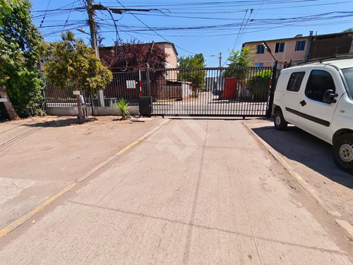 Departamento En Venta De 3 Dorm. En Maipú