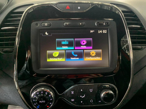 Imagem 8 de 13 de Renault Captur 2.0 16v Hi-flex Intense Automático