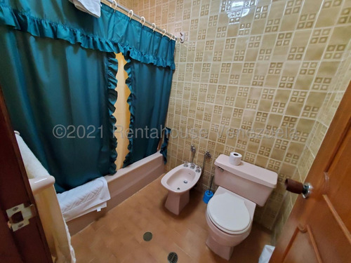 Imagen 14 de 21 de Los Naranjos Del Cafetal Casa En Venta Cod. 21-19296 02129594482----04141469108 Rah Ccct