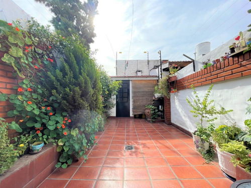 Imagen 10 de 11 de Venta Duplex 4 Ambientes Con Fondo Libre Castelar Financiado