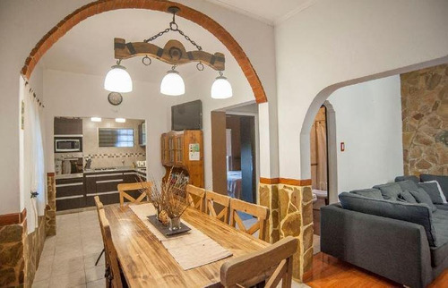 Ph Venta 2 Dormitorios 1 Baño 1 Lavadero 1 Patio Y Parrilla 114 Mts 2 Totales - La Plata