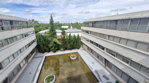 Oficinas Y Lote Cocheras 21 Cub Polo Uno Pilar