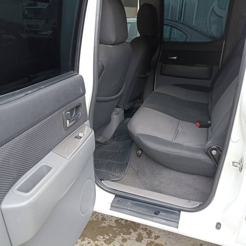 Imagen 10 de 16 de Mazda Bt-50 4x4 Sincronica 2009