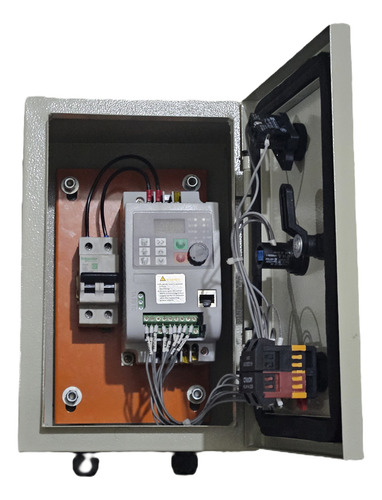 Painel Com Inversor De Frequência 2cv 380v 4a (1,5kw)