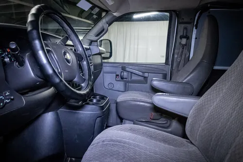 Chevrolet Express 6.0cargo Van Ls At