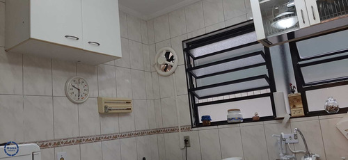 Casa Com 3 Dorms, Embaré, Santos - R$ 750 Mil, Cod: 18317 - V18317