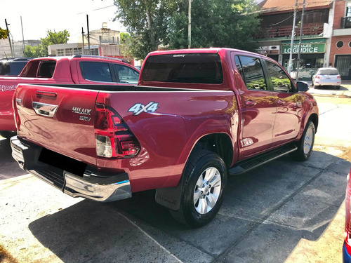 Toyota Hilux 2.8 Cd Srv 177cv 4x4 At 2017
