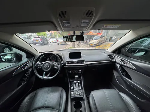 Mazda 3 2.0 Touring At