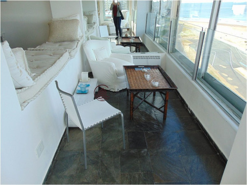 Imagen 11 de 30 de Apartamento En Alquiler En Primera Linea - Punta Del Este Brava