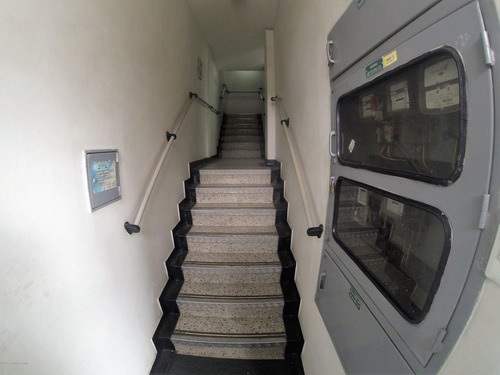 Comercial En Chapinero Central Rah Co: 21-751