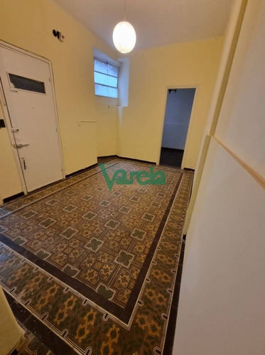 Imagen 3 de 8 de Apartamento En Alquiler Cordon En Planta Baja De 2 Dormitorios - Montevideo Cordon