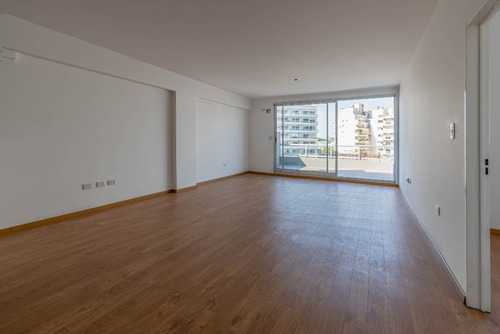 Dos Ambientes 70 M² Con Balcón Terraza Y Cochera