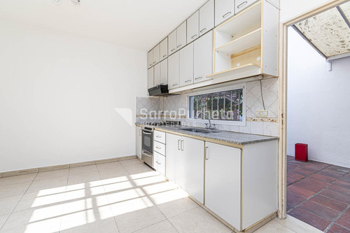 Venta Dúplex 3 Ambientes Con Patio Y Cochera En Haedo.
