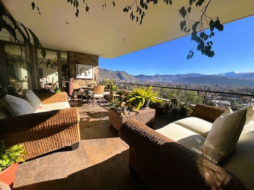 Venta, Impecable, Vistas Despejadas, Tres Dormitorios.