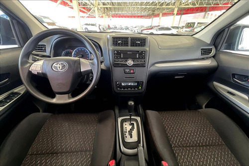 Toyota Avanza 1.5 Le At
