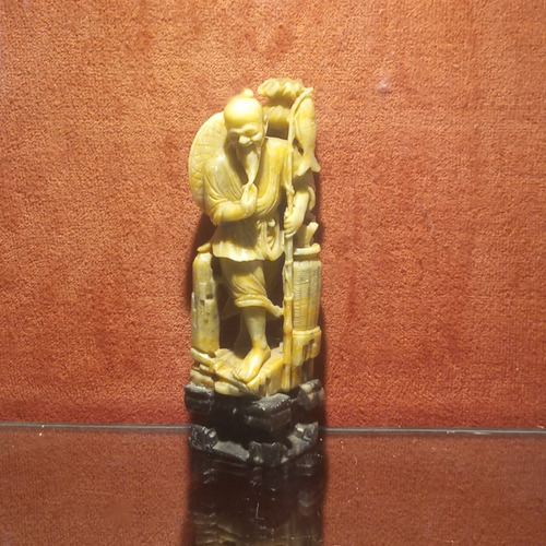 Figura Oriental Estatuilla Antigua Talla En Piedra Pescador