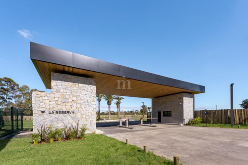 Venta Terreno En Zona Lagos, Parque Miramar