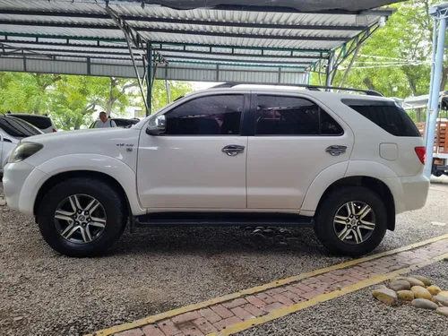 Toyota Fortuner 4.0 Sr5