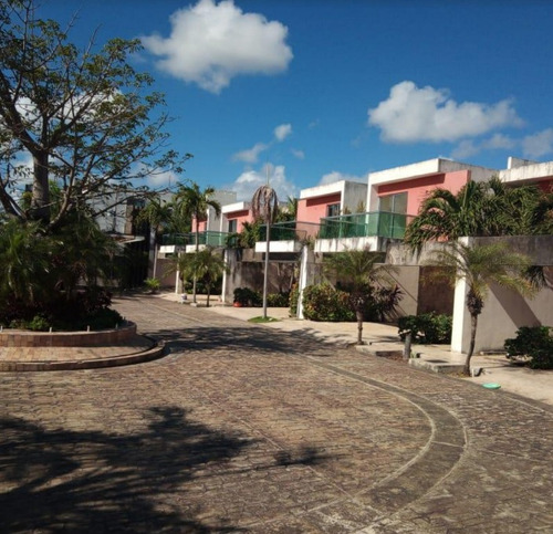 Terreno En Venta, Con 6 Casas Construidas, Solidaridad, Playa Del Carmen, Quintana Roo