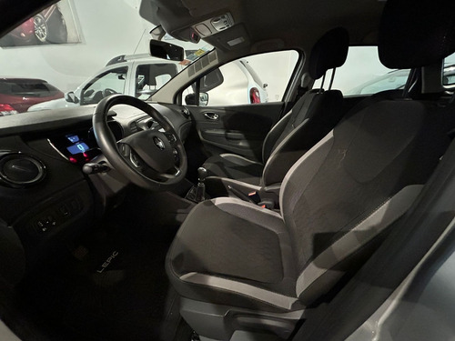 Imagen 10 de 25 de Renault Captur Zen 2.0 Mt 2018