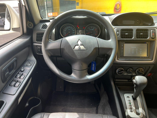 Imagem 8 de 14 de Mitsubishi Pajero Tr4 Pajero Tr4 2.0/ 2.0 Flex 16v 4x4 Aut.