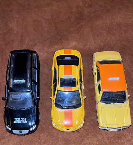 3 Autos Weely 1/36 Taxis Distintos Países De Colección. Lote