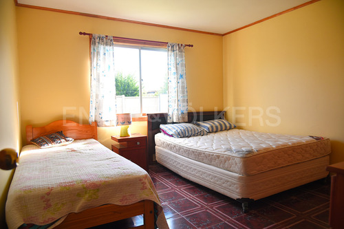 Acogedora Casa En Algarrobo.