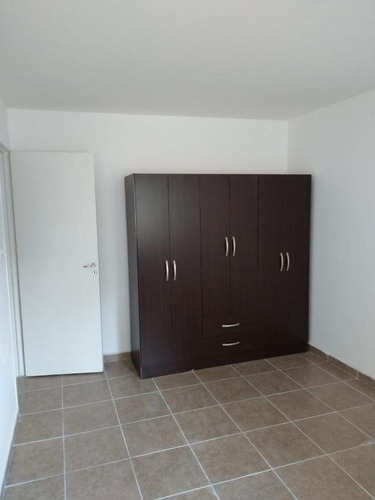 Imagen 8 de 10 de Venta - San Vicente - 1 Dorm Frente A Plaza Lavalle