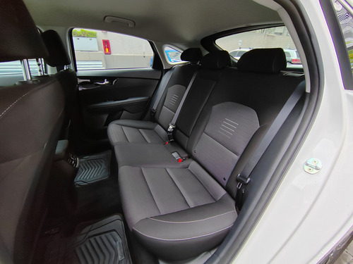 Kia Forte 2.0 Hb Ex At