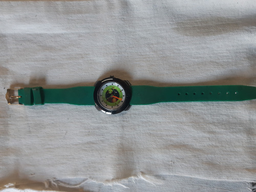 Reloj Beneton Verde Plateado Varios (Usado)