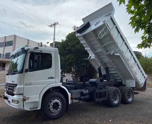 Atego 2425 Reduzido 3-eixos Caçamba