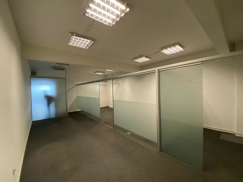 Imagen 12 de 20 de Excelente Oficinas Local En Alquiler Centro // Ciudad Vieja