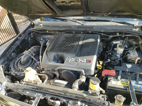 Imagen 4 de 11 de Toyota Hilux Sr. Doble Cabina 4x2