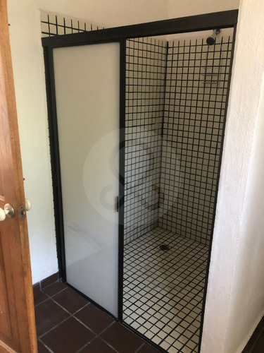 Casa En Venta En Lomas De Bezares