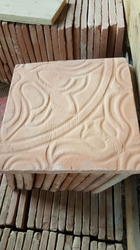 Piso De Barro Saltillo Con Relieve Artesanal 25cm Medallon