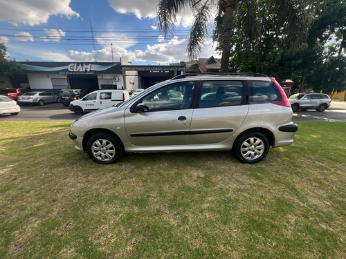 Peugeot 206 1.6 Sw Xt Premium