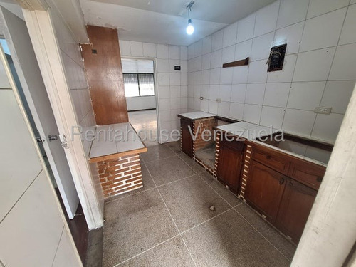 Apartamento En Venta. Sabana Grande. Mls 25-18486