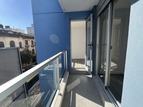 Imagen 4 de 12 de Venta De 1 Dormitorio En Cordón, Level 2