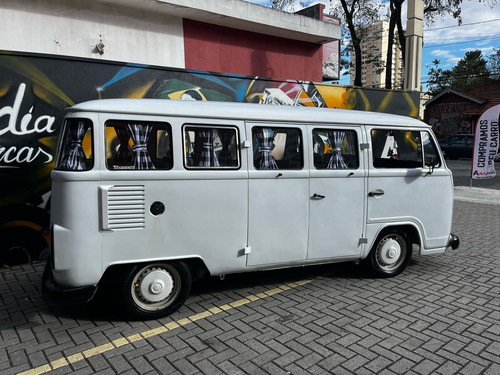 Kombi Clipper Bem Conservada