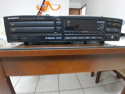 Cd Graphics Kareoke Pioneer Pd-v10g Doble Charola Y Discos Negro (Usado)