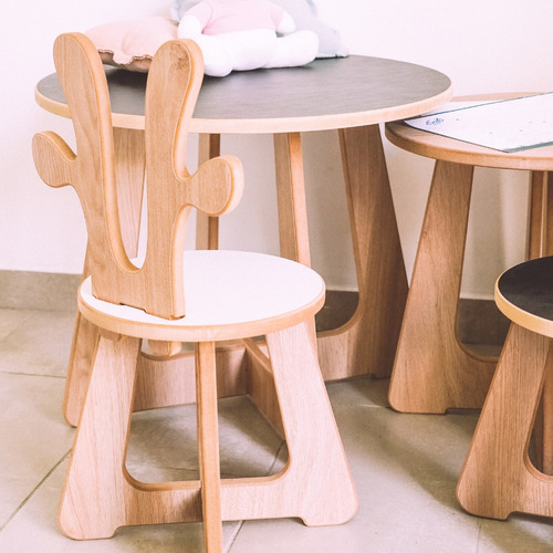 Imagen 8 de 10 de Juego De Mesa 60x50x50 + 3 Sillas De Madera - Envío Gratis