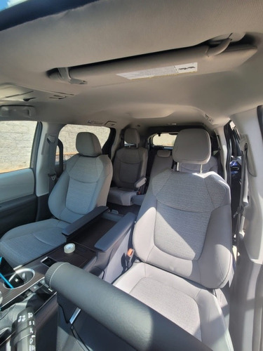 Imagen 14 de 15 de Toyota Sienna 2021 3.5 Xle At